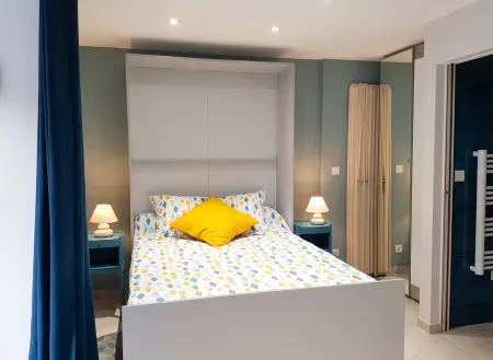 Studio avec terrasse à Six-Fours-les-Plages, proche plage et climatisé : photo 3