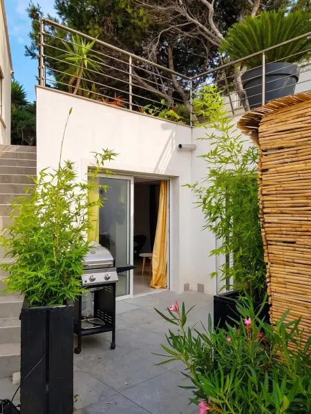 Studio avec terrasse à Six-Fours-les-Plages, proche plage et climatisé : photo 8