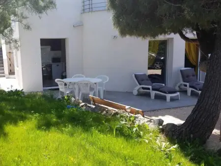 Location appartement à Six Fours les Plages, Studio confortable à Six-Fours-les-Plages, 55 m² et terrasse