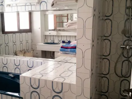 Studio 55 m² avec terrasse privée à Six-Fours-les-Plages : photo 9
