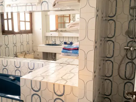 Studio 55 m² avec terrasse privée à Six-Fours-les-Plages : photo 18