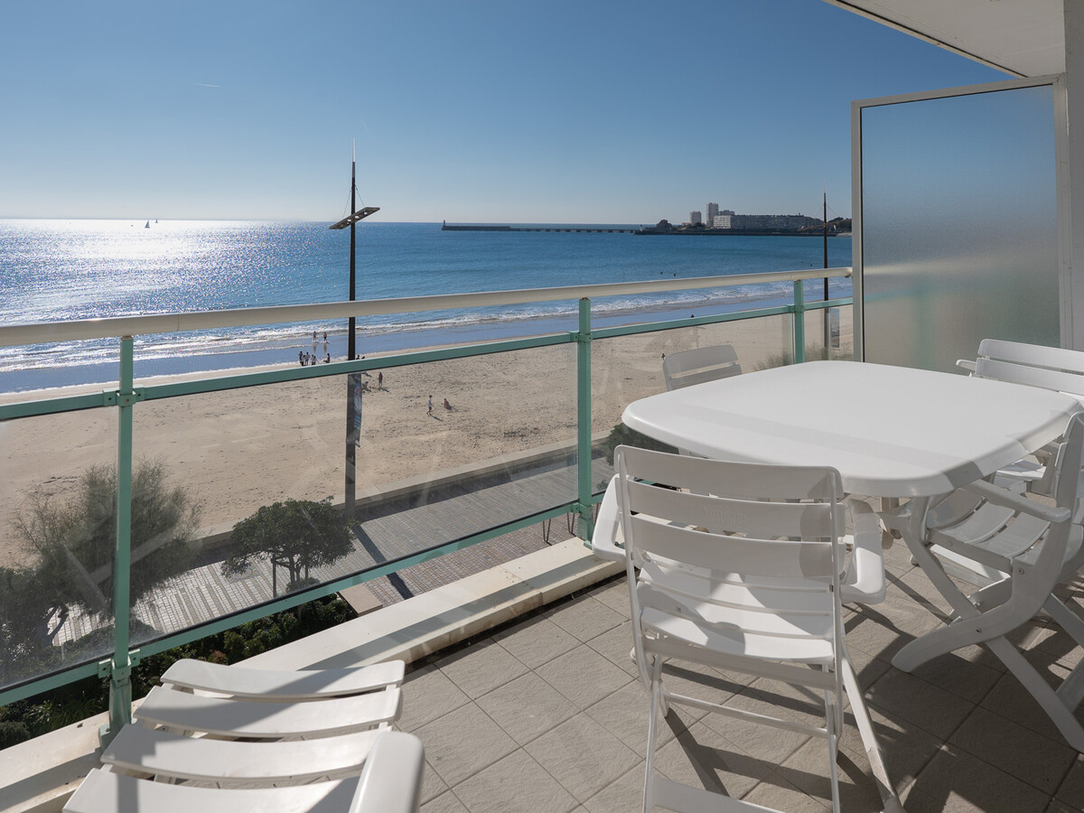 Studio 4 pers face plage avec balcon aux Sables-d'Olonne - Photo 2