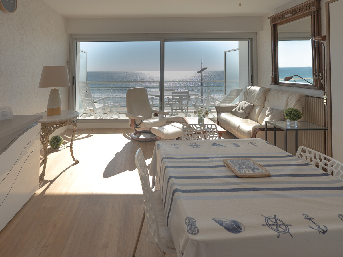Studio 4 pers face plage avec balcon aux Sables-d'Olonne - Photo 7