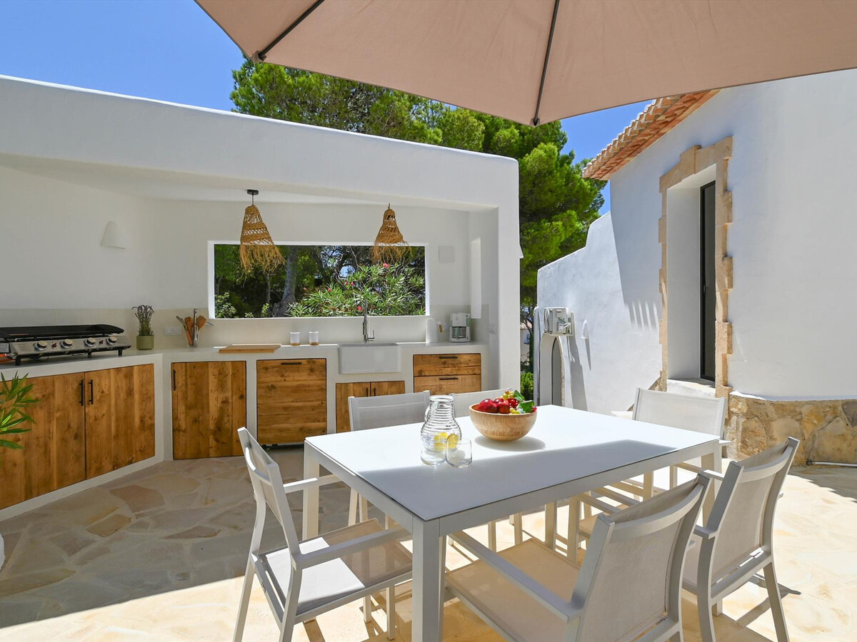 Villa 3 niveaux avec piscine au sel à Xàbia - Photo 3