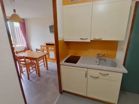 Studio lumineux avec loggia aux Rousses, Appartement 4 personnes à Les Rousses - Photo 4