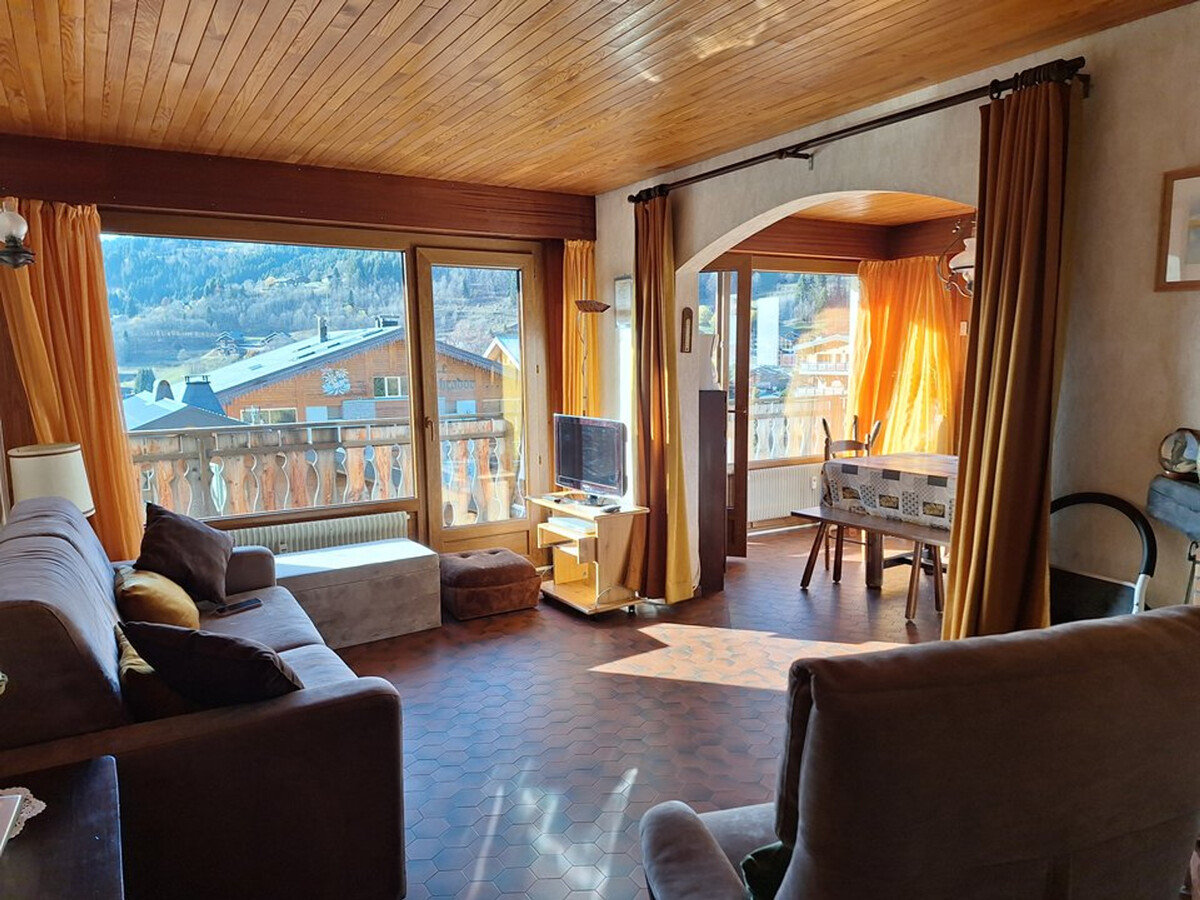 T2 avec cheminée, balcon et parking aux Gets - Photo 2