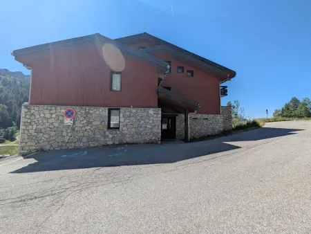 Appartement 2 pièces La Plagne 1800, balcon sud, piscine : photo 13