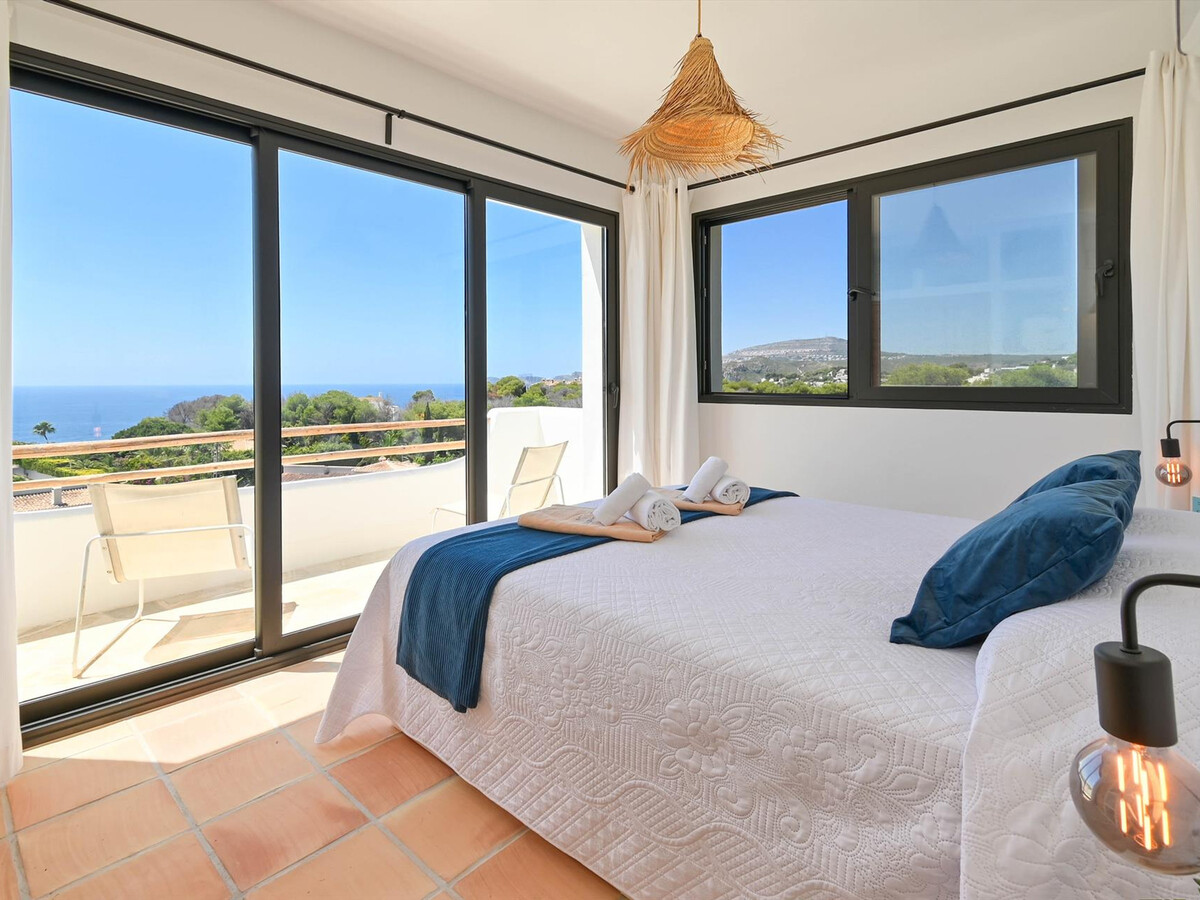 Villa 3 niveaux, piscine au sel 12m, 3 terrasses à Xàbia - Photo 11
