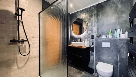 Maison familiale 185 m² avec jardin clôturé à Aubais : photo 11