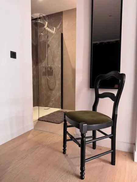 Maison familiale 185 m² avec jardin clôturé à Aubais : photo 13