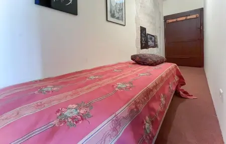 Maison XVIIe siècle avec piscine à Nages et Solorgues : photo 24
