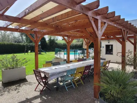 Gîte 15 pers., 6 chambres, piscine chauffée à Isigny-le-Buat : photo 6