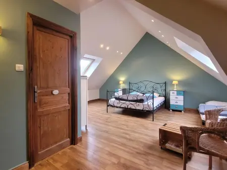 Gîte 15 pers., 6 chambres, piscine chauffée à Isigny-le-Buat : photo 12