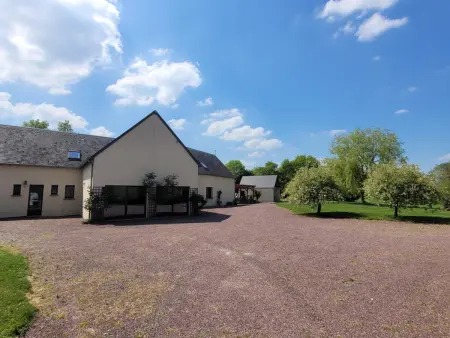 Gîte 15 pers., 6 chambres, piscine chauffée à Isigny-le-Buat : photo 23