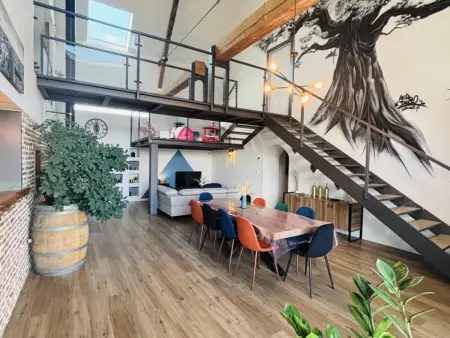 La Maison du Bourg : gîte 12 pers. piscine à Bressolles - Photo 3