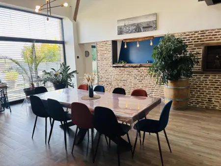 La Maison du Bourg : gîte 12 pers. piscine à Bressolles - Photo 13