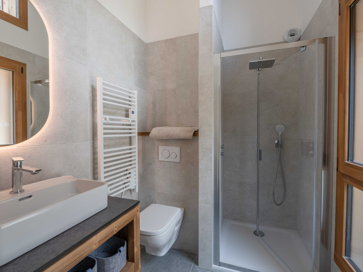 Chalet Crystal Morzine : 5 chambres, sauna et garage - Photo 13
