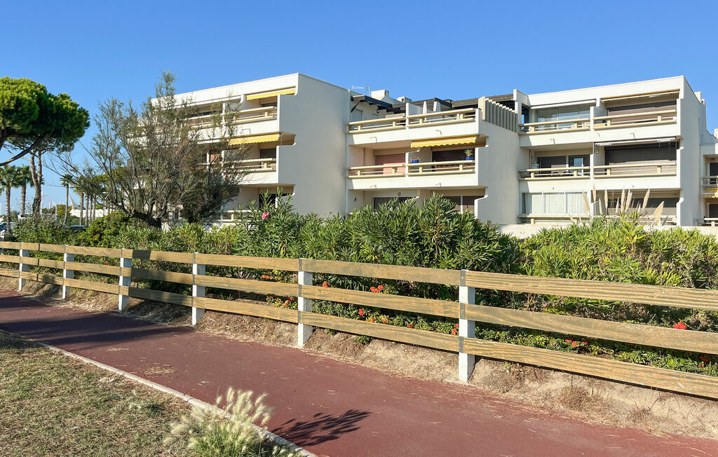 Appartement 6 pers. face au port de Camargue - Photo 2