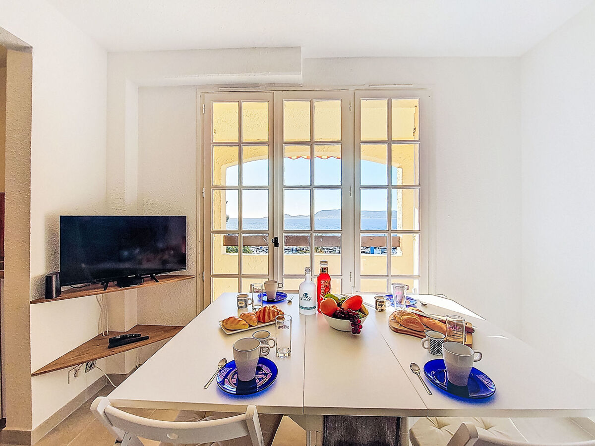 Appartement Château de la Madrague – vue mer et port - Photo 10