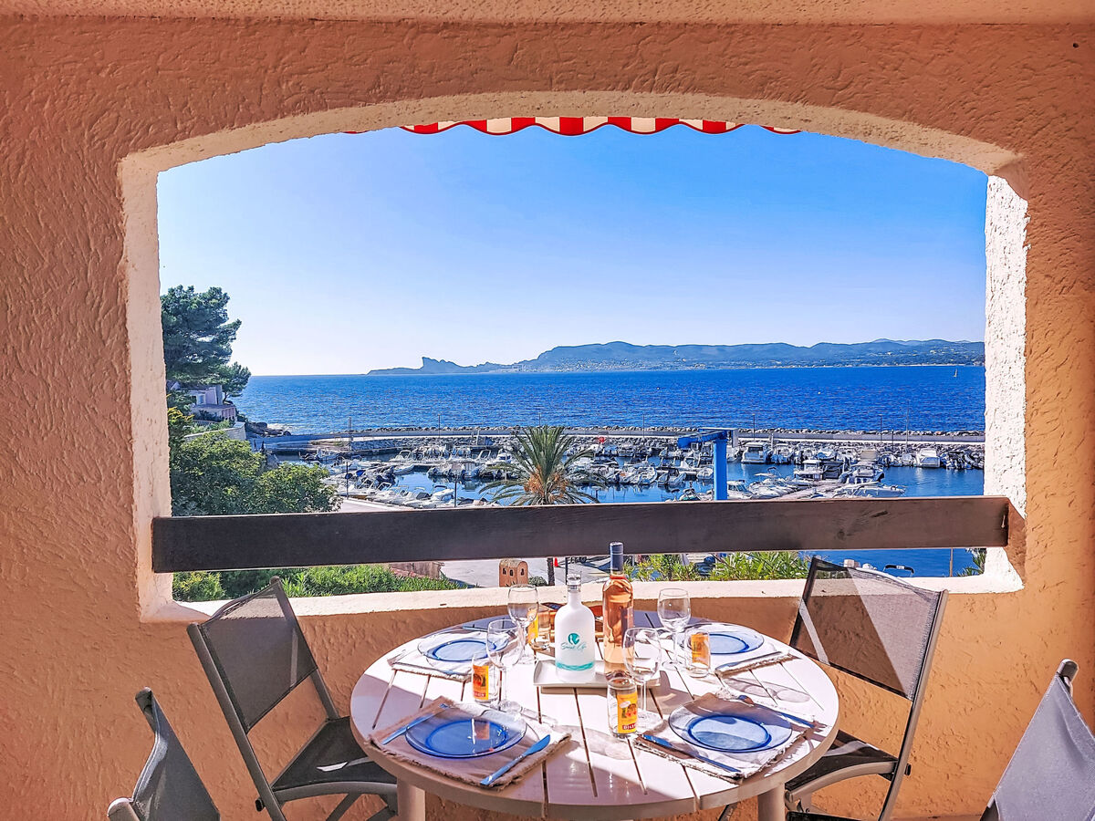 Appartement Château de la Madrague – vue mer et port - Photo 16