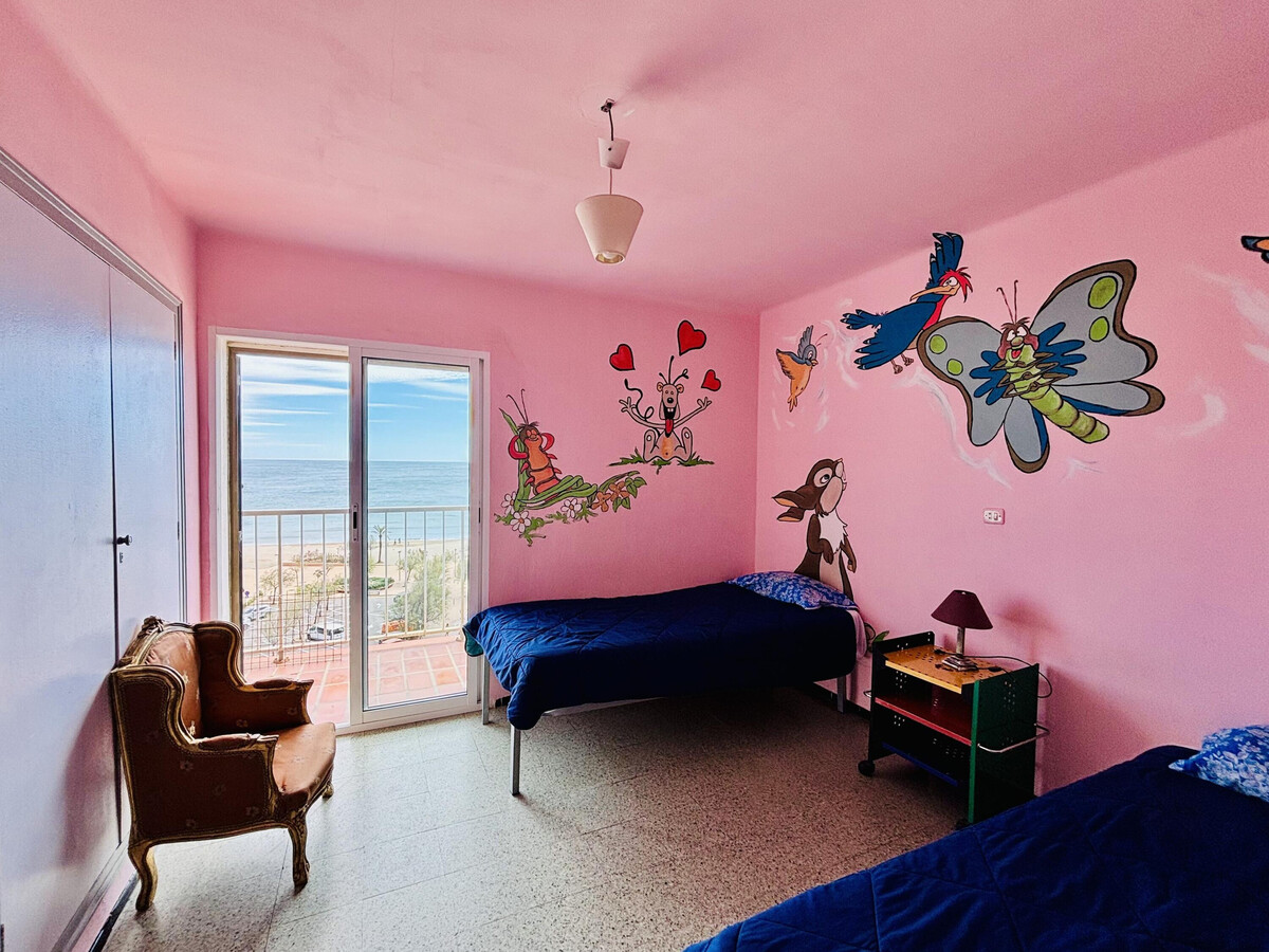 Appartement vintage 110 m² face à la mer à Roses - Photo 11