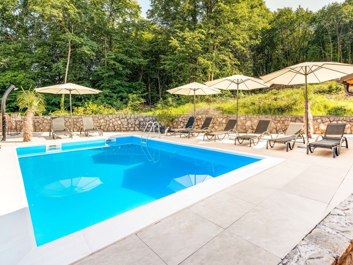 Maison Matej 5 chambres avec piscine chauffée - Photo 3