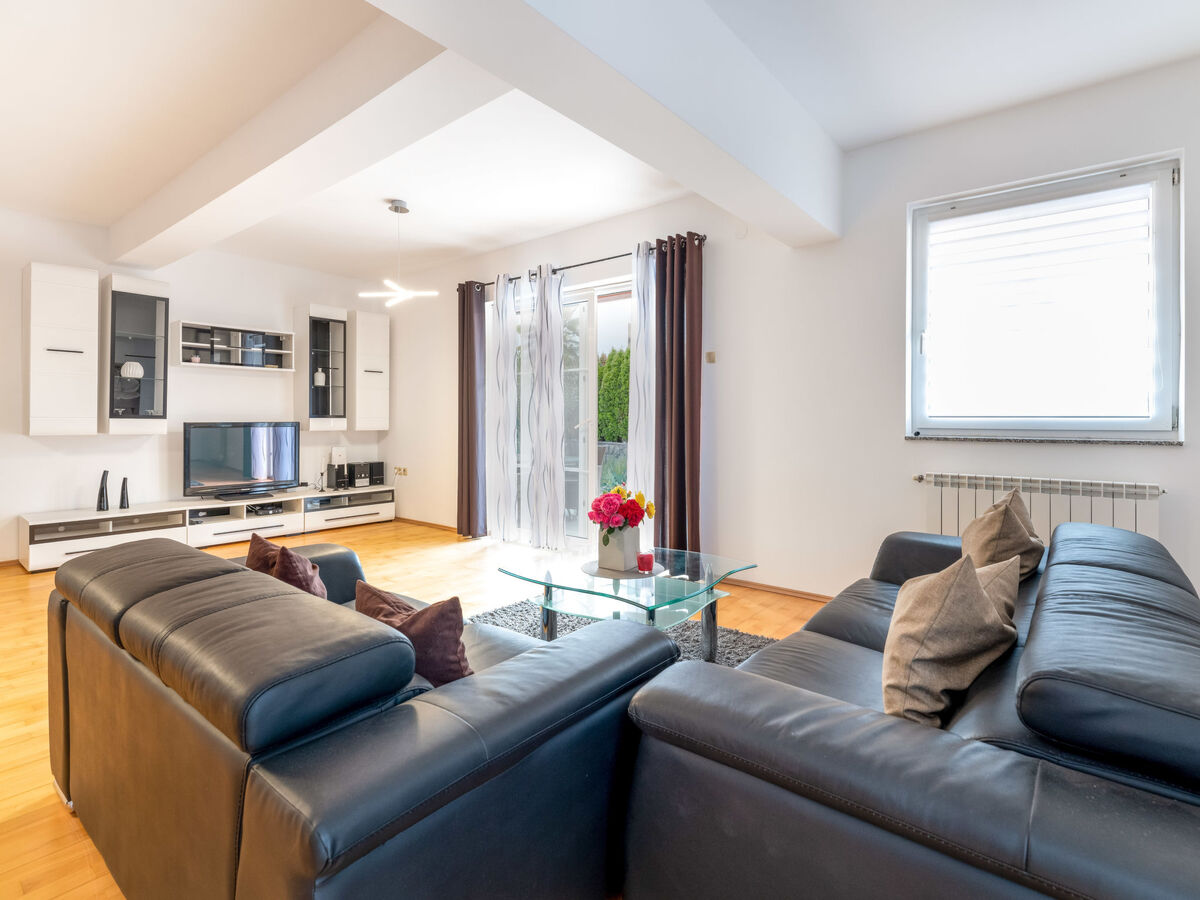 Maison Matej 5 chambres avec piscine chauffée - Photo 4