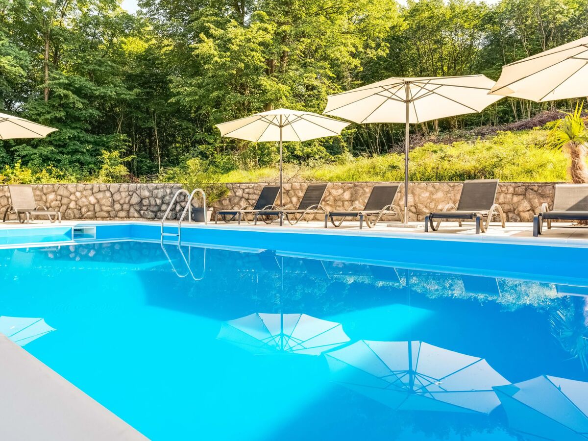 Maison Matej 5 chambres avec piscine chauffée - Photo 25