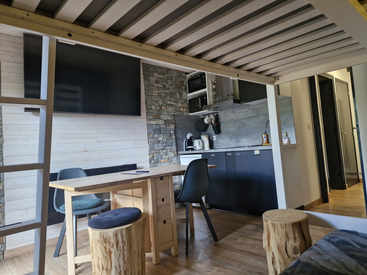 Studio rénové 4 personnes aux Carroz, accès piste de luge - Photo 6