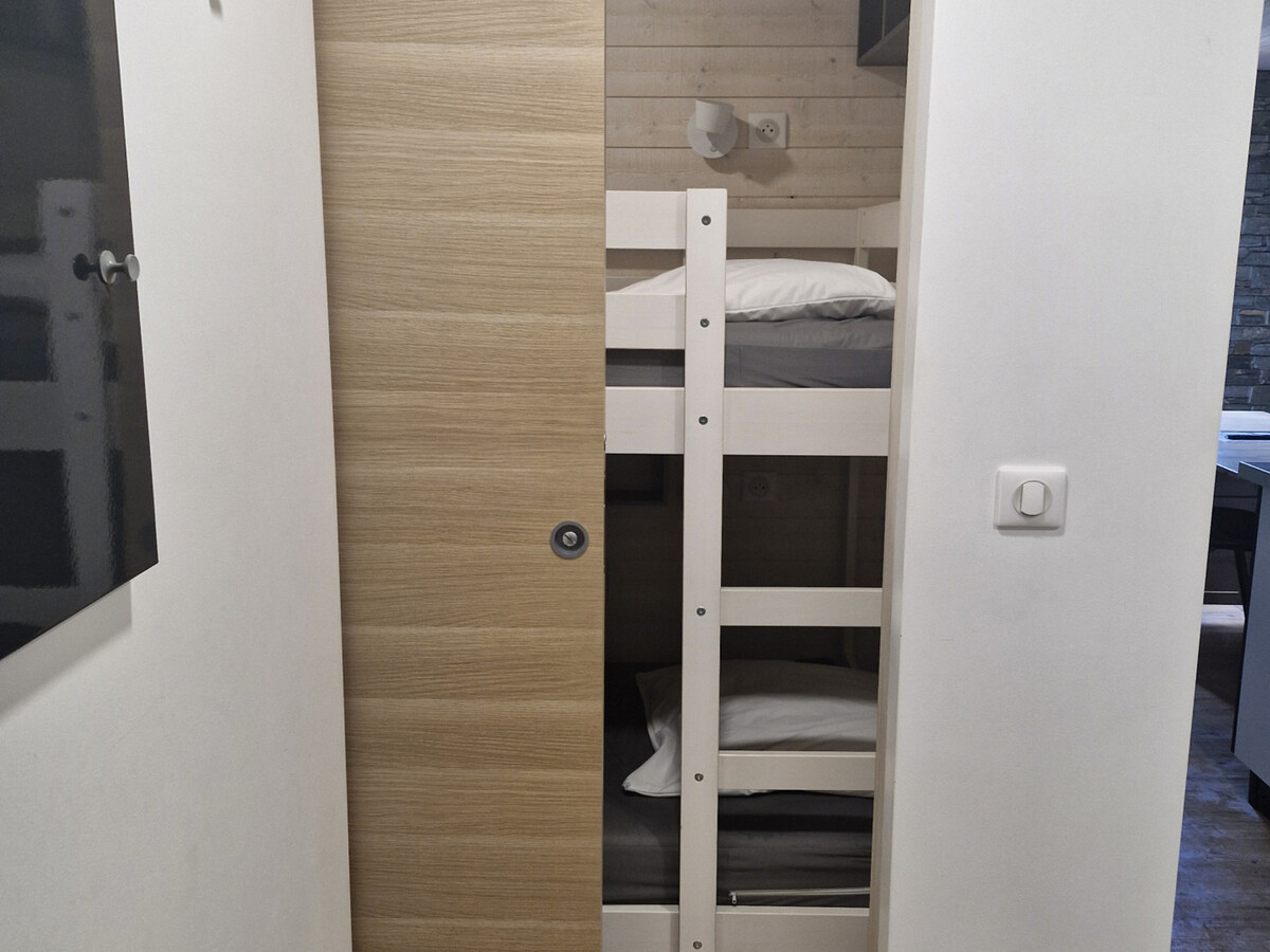 Studio rénové 4 personnes aux Carroz, accès piste de luge - Photo 12