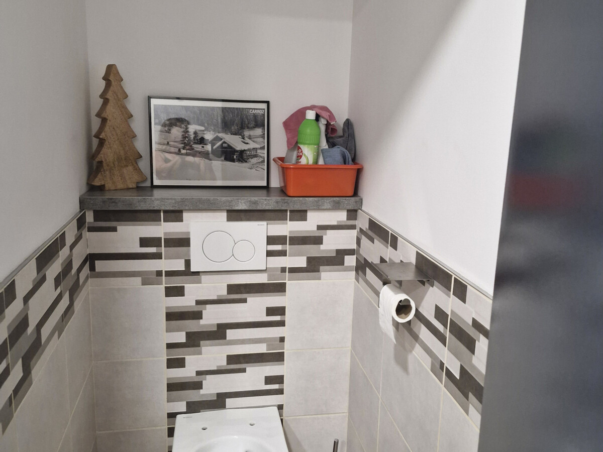 Studio rénové 4 personnes aux Carroz, accès piste de luge - Photo 14
