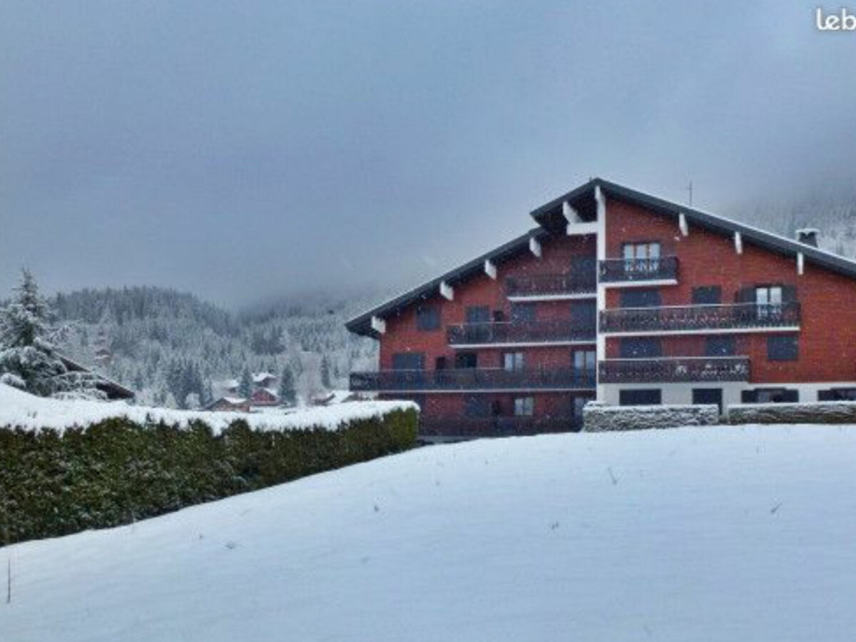 Studio rénové 4 personnes aux Carroz, accès piste de luge - Photo 15