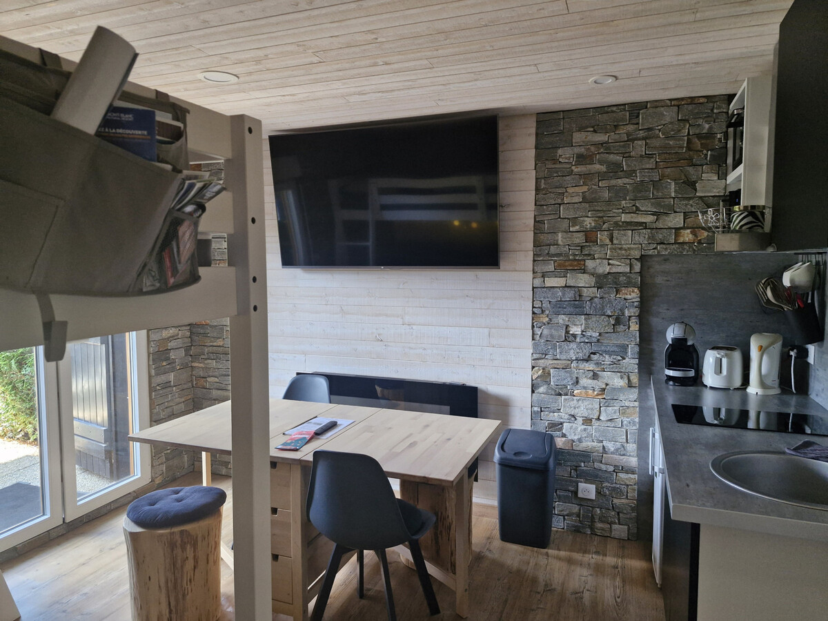 Studio rénové 4 personnes aux Carroz, accès piste de luge - Photo 20