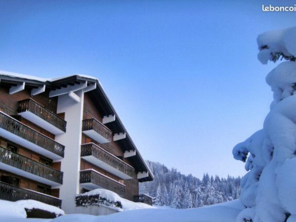 Studio rénové 4 personnes aux Carroz, accès piste de luge - Photo 21
