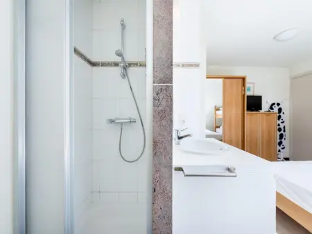 Aubépine troisième, Appartement familial à proximité de la mer - Photo 9