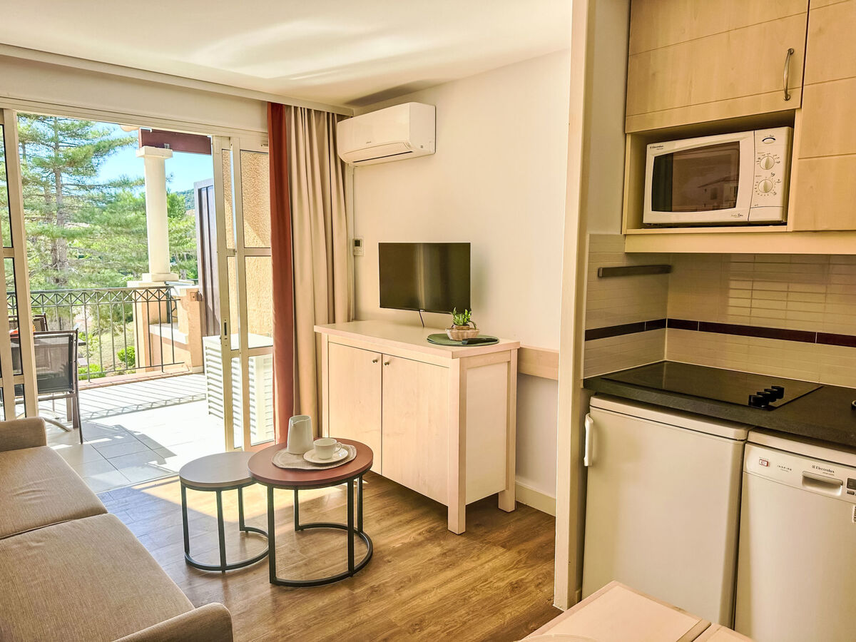 Studio rénové avec terrasse et vue mer au Cap Estérel - Photo 11