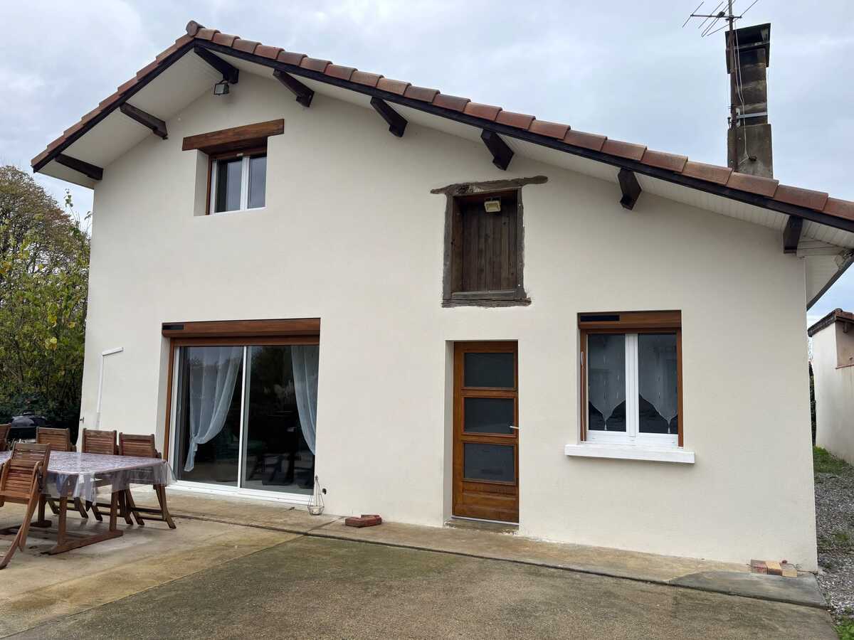 Maison 6 pers. à Banos avec jardin clôturé et vue montagne - Photo 1