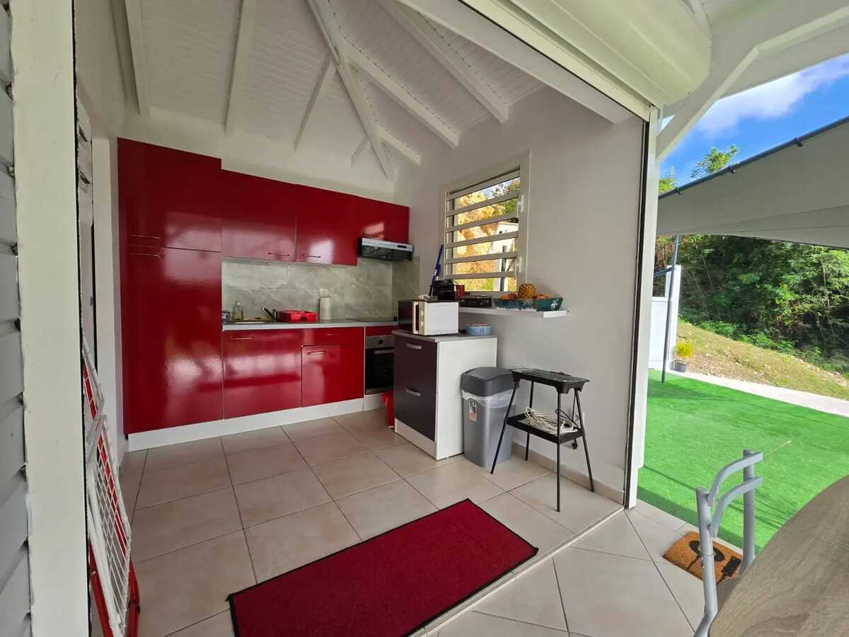 Bungalow avec jardin clos et terrasse à Le Gosier, 20 m² - Photo 9