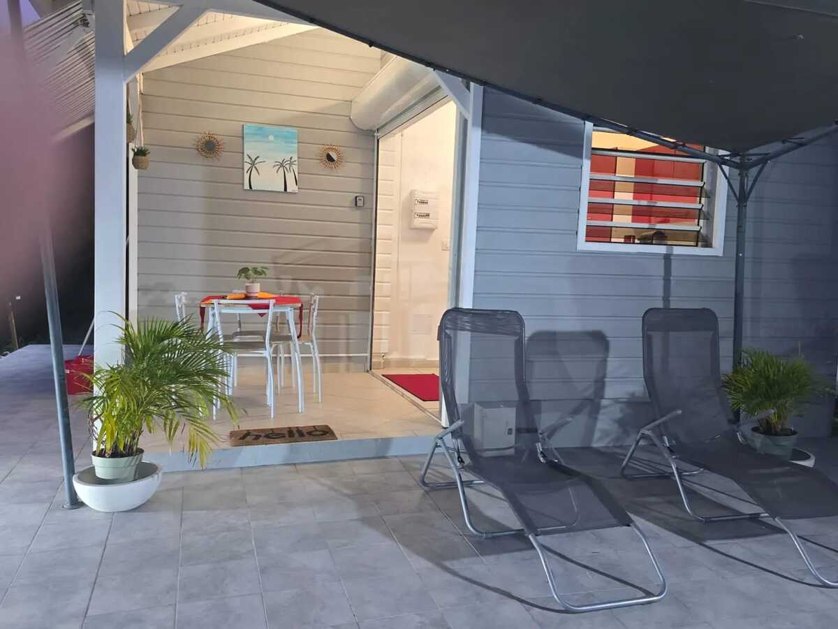 Bungalow avec jardin clos et terrasse à Le Gosier, 20 m² - Photo 15