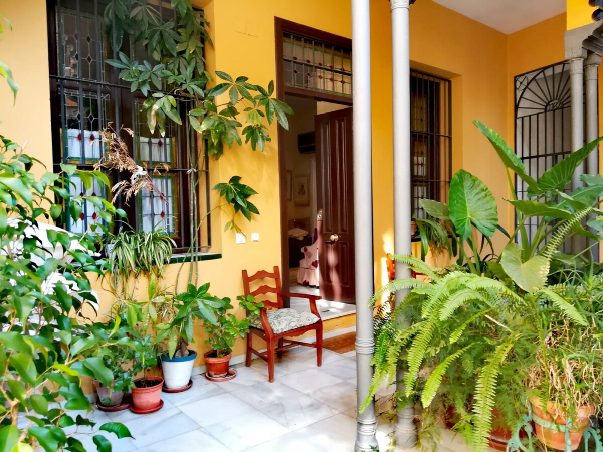 Appartement Sévillan dans Immeuble d'Aníbal González - Photo 18