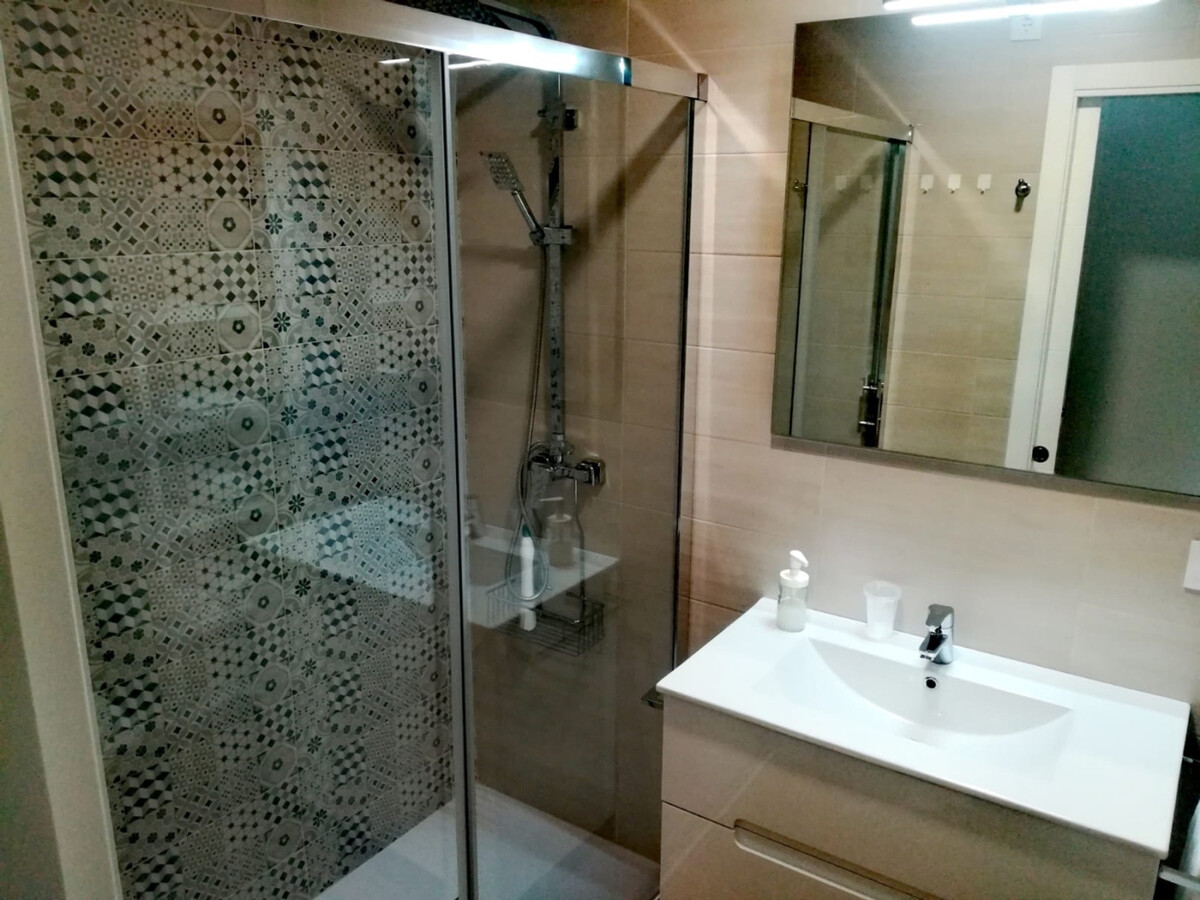 Appartement 3 chambres rénové à Triana, Séville - Photo 17
