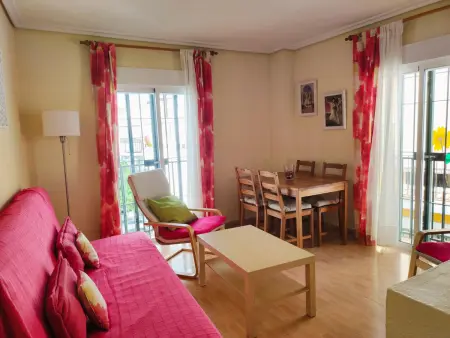 Appartement 2 chambres, balcons sur rue, centre historique - Photo 4