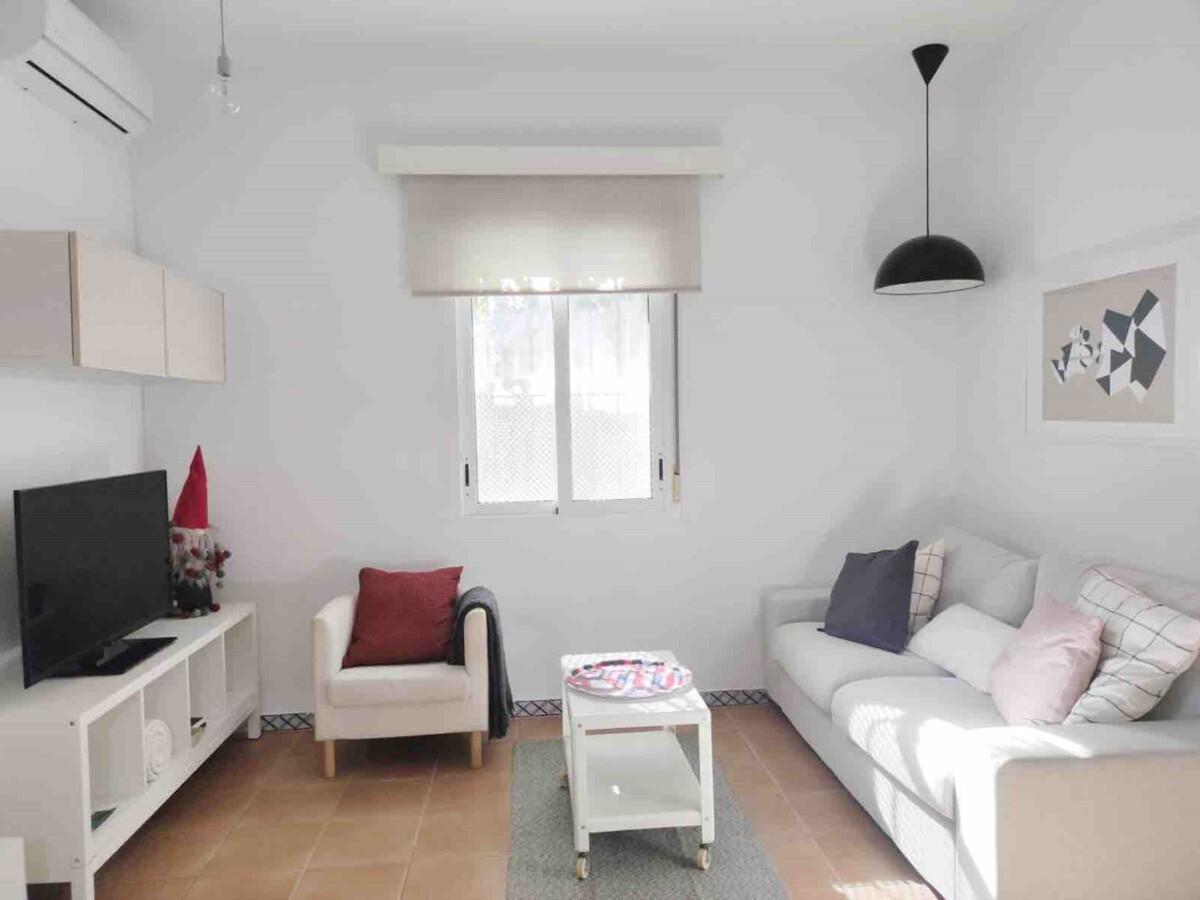 Triana Casa Carmela – Appart. accessible PMR, patio - Photo 6