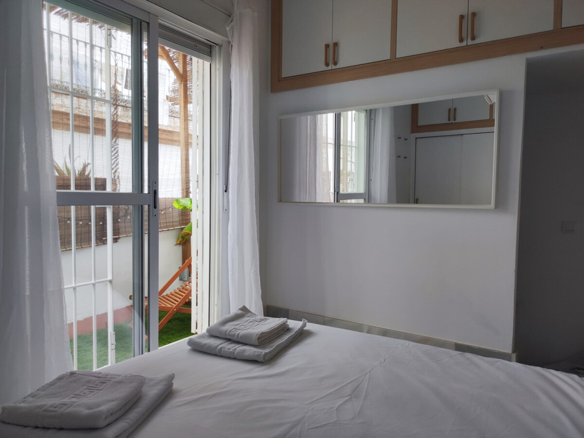 Duplex avec terrasse privée, vue sur l'église Salvador - Photo 2