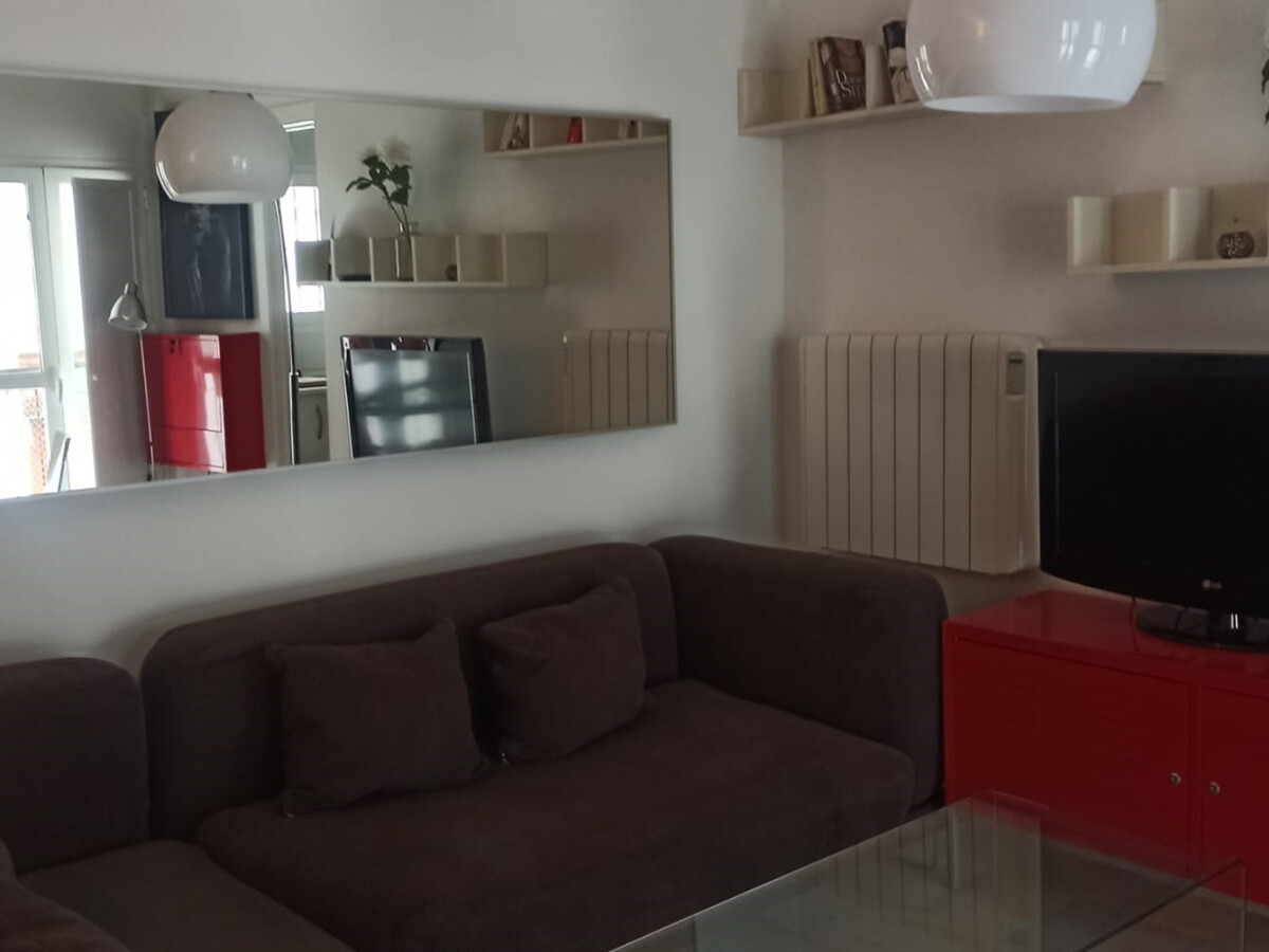 Duplex avec terrasse privée, vue sur l'église Salvador - Photo 3