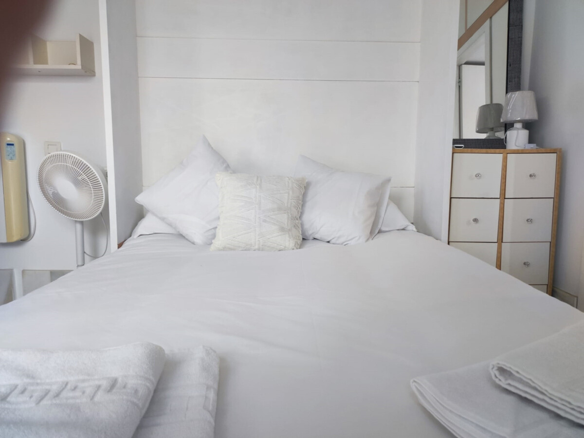 Duplex avec terrasse privée, vue sur l'église Salvador - Photo 11