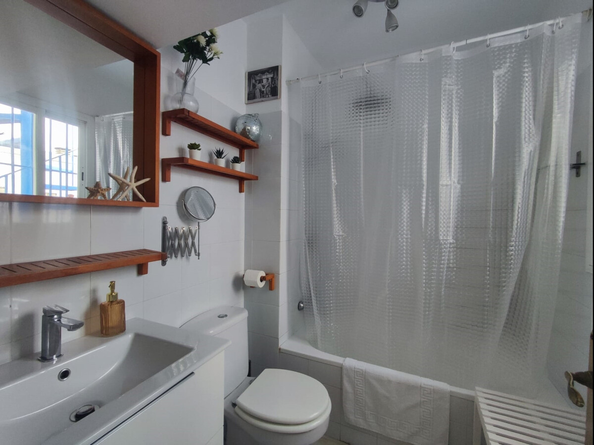 Duplex avec terrasse privée, vue sur l'église Salvador - Photo 16