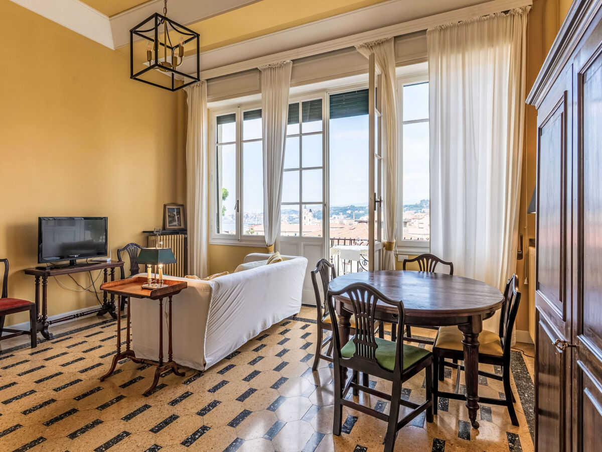 Villa Pinarello, appartement rénové vue mer à Imperia - Photo 2