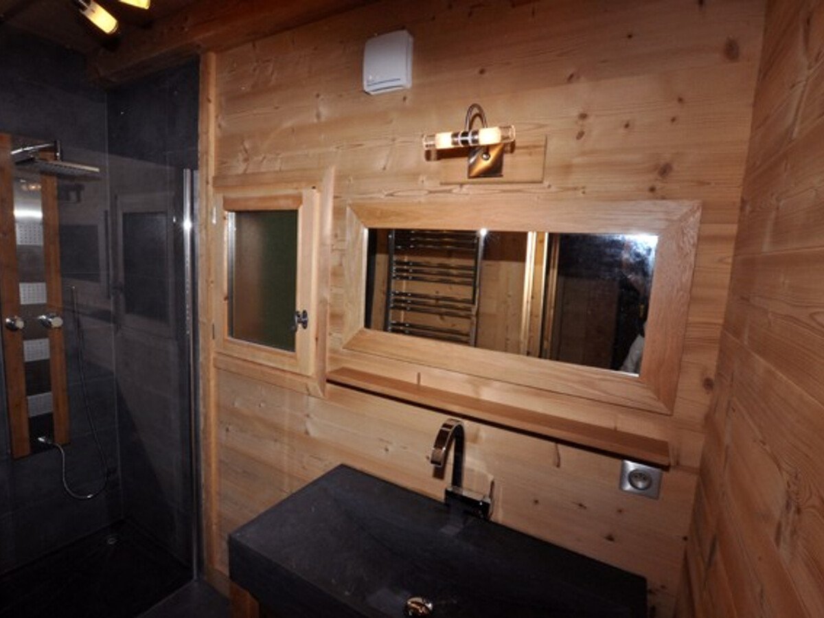 Chalet 6 pers aux Carroz, parking couvert et animaux OK - Photo 5