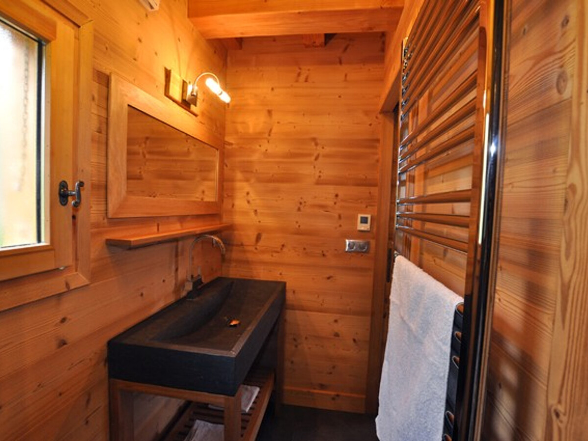 Chalet 6 pers aux Carroz, parking couvert et animaux OK - Photo 6